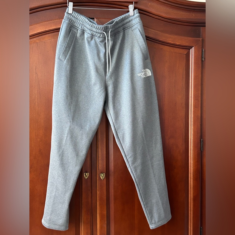 The North Face Men’s Joggers Sweatpants Gray Size L Logo Drawstring Pocket